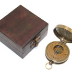 Ahşap Kutulu Pirinç Pusula Model 5