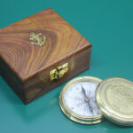 Ahşap Kutulu Pirinç Pusula Model 9