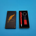 Kutulu Kırmızı Deri Anahtarlık ve Touchpen Tükenmez Kalem Hediye Seti