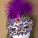 Mor Dantel İşlemeli Mor Tüylü Balo Parti Maskesi
