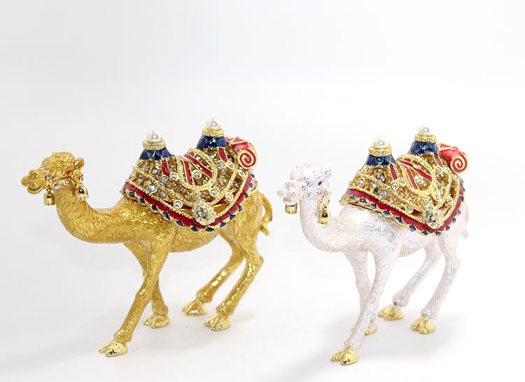 Swarovski Taşlı Tekli Deve Figürü Model 8