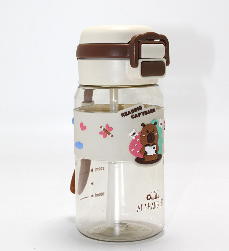 Kapibara Desenli Silikon Kılıflı Çocuk Matarası